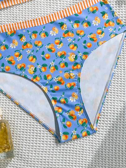 SHEIN Swim Curve امرأة بحجم كبير مجموعة مكونة من 2 قطعة، ملابس علوية صدرية مطبوعة بالفاكهة الزرقاء + سروال طباعة خصر عالي 3 قطع، بذلة صيفية للشاطئ والإجازة