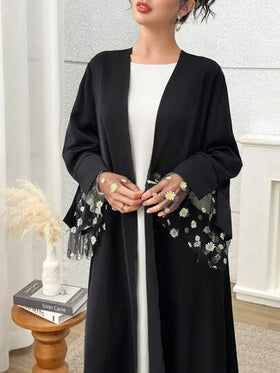 Yasmyna عباية عربية بأكمام واسعة مع لوحات شبكية مزخرفة بالأقحوان، متواضع للنساء