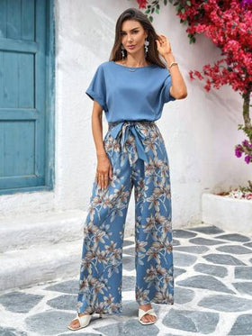 SHEIN Clasi بدلة حريمي أنيقة ذات رقبة دائرية مربوطة بحزام مع ساق واسعة