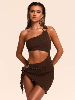 BAE بيكيني حريمي قطعة واحدة باللون الأحادي أنيق وجذاب، تصميم كشف الظهر اللاسيمتري مع زخرفة حلقة معدنية تحت الصدر وتنورة من القماش