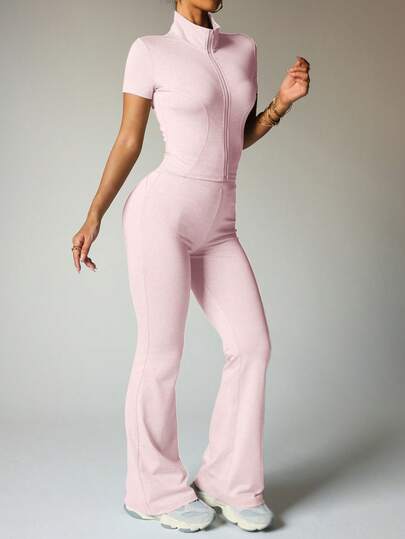 طقم تمرين اليوغا للنساء: جاكيت مزود بسحاب وبأكمام قصيرة وبنطال ذو خصر عالي وأرجل واسعة - ماص للرطوبة، مطاطي في 4 اتجاهات، مناسب لليوغا والبيلاتس وتمارين الجيم (متوفر بألوان وأحجام متعددة) وردي صيفي