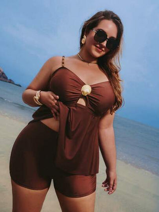 طقم تانكيني حريمي Elaquor طقم ملابس سباحة بشورت وحمالة صدر لأصحاب المقاسات الكبيرة مزين بديكور معدني في شكل صدفة