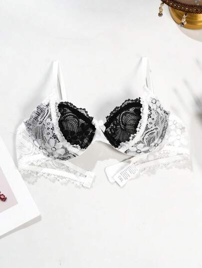 SHEIN ملابس داخلية نسائية مينمالية برقعة من تطريز الدانتيل، أنيقة للصيف