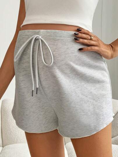 SHEIN شورتات أمومة مريحة بخصر قابل للتعديل للنساء