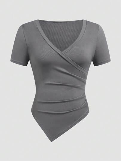 Calvaya مجموعة من السراويل الطويلة المحبوكة المقاس الكبير وقميص T-shirt بأكمام قصيرة غير منتظمة التجعد، قطعتان