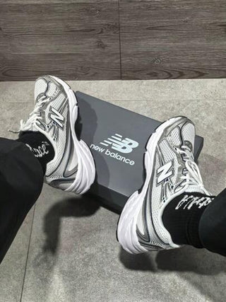 New Balance حذاء رياضي كاجوال من سلسلة 740 طراز الرجعي الجديد لعام 2025، أحذية الجري الكاجوال للأزواج رقم U740WN2