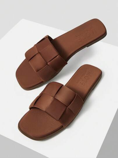 MOTF PREMIUM صندل أنيق نسائي بني منسوج، ذو تصميم بسيط مريح ، مناسب للعطلات الربيعية وعيد الفصح وعام جديد