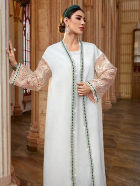 Al Najma عبايةرائعة للنساء بأكمام طويلة ذات ألوان متباينة، ثوب محتشم