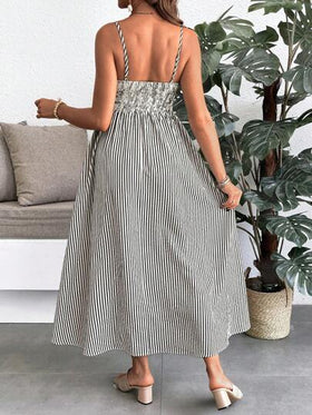 SHEIN فستان كامي طويل مخطط للحمل للعطلات الصيفية