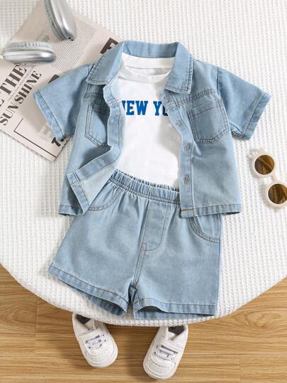 SHEIN TaviRue مجموعة 3 قطع تشمل: تي شيرت بطباعة حرفية بيضاء، كارديجان أزرق جينز كاجوال قصير الأكمام للأطفال الصغار، شورت جينز بخصر مطاطي، طقم تي شيرت بطباعة حرفية بيضاء