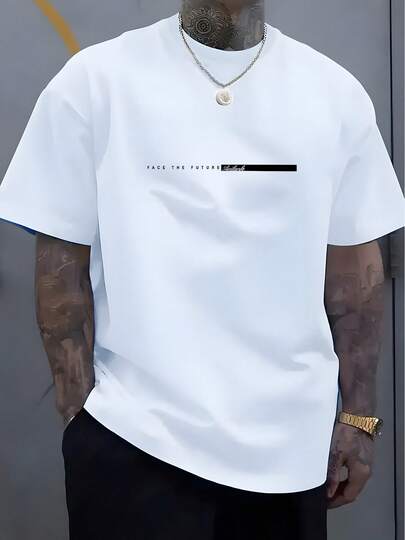 قميص T-shirt كاجوال بأكمام قصيرة من طباعة الحروف والخطوط للرجال