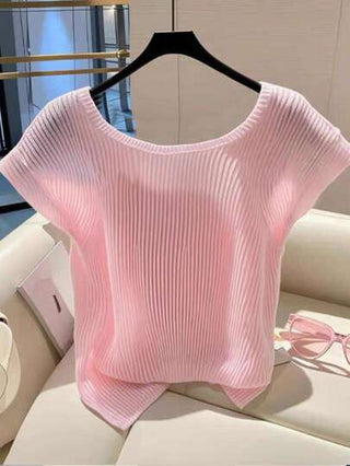 تي شيرت كاجوال نسائي بياقة على شكل حرف V وخطوط كبيرة وياقة مستديرة لصيف