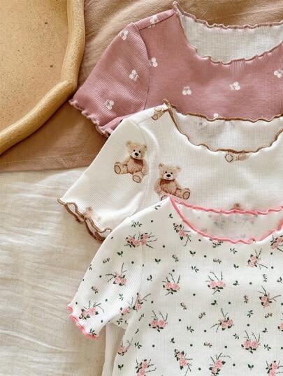 SHEIN LMoss Kids طقم بيجاما للأطفال البنات 6 قطع، مطبوع برسوم الدبي الكارتوني الجميل والزهور، تصميم قصير الأكمام وبنطال مع كشكشة، قطن مريح ومحبك للاستخدام اليومي