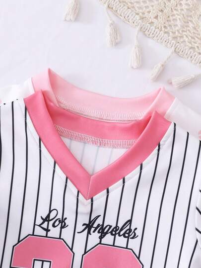 SHEIN 4 قطع/عبوة من ملابس الأطفال البنات من عمر 0 إلى 3 سنوات، مناسبة للربيع والصيف، تي شيرت جيرسي رياضي كاجوال بأكمام قصيرة ورقبة على شكل حرف V، بدلة كرة سلة/كرة قدم/كرة قدم مع شورت