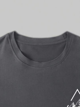 Manfinity Homme قميص تي شيرت كاجوال قصير الأكمام بياقة دائرية بطباعة هندسية، للرجال كبار الحجم، صيفي