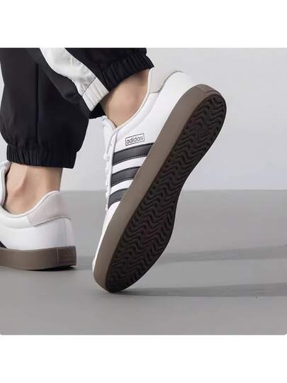 Adidas حذاء التنس الكاجوال الرياضي الرجعي VL COURT 3.0 الجديد