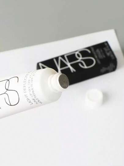 NARS [ميني] بريق المرآة TONE-UP ذات SPF27/PA++ 9مل / حجاب نغمة-أعلى يساعد على تصحيح الباهت لتفتيح، وتمهيد، وإكمال مظهر البشرة / لجميع أنواع البشرة / اختبر الاختصاصي الجلدي / لا يسد المسام