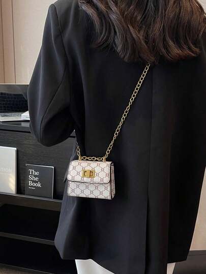 حقيبة صغيرة على شكل أحمر شفاه تصميم هندسي أنيق حقيبة كروس بودي للنساء