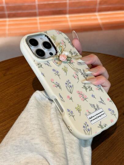 قطعة واحدة غطاء هاتف محمول متوافق مع أجهزة iPhone 16PROMAX/15Plus/14/13/12/11 مزين بزهور وفيونكة، تصميم أزياء جديد عالي الجودة، كاسر للصدمات، مضاد للانزلاق، خفيف الوزن، غطاء واقي لين مع وسادة هوائية كهدية مثالية لنفسك وصديقتك وعائلتك