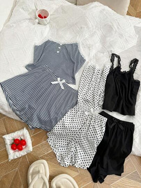 SHEIN 6 قطع مجموعة بيجامات نسائية كاجوال من قميص نصفي مع لمسات من الدانتيل والطباعة الزهرية مع سرواليين مقصران