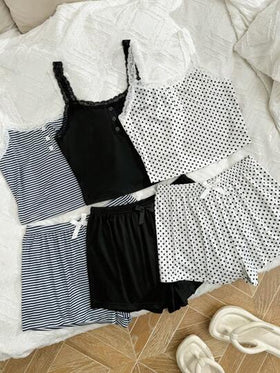 SHEIN 6 قطع مجموعة بيجامات نسائية كاجوال من قميص نصفي مع لمسات من الدانتيل والطباعة الزهرية مع سرواليين مقصران
