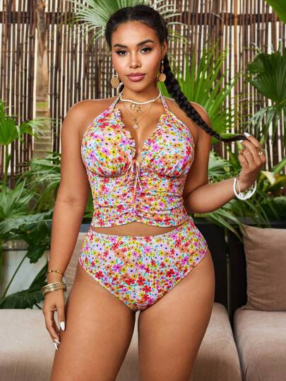 SHEIN Swim Curve بلوزة خياطة مرتفعة + سروال رياضي قطعتين ، وردي مزخرف بنقشة زهرية عشوائية ، ملائم لصيف المرأة البدينة ، ديزاين بسيط وكاجوال
