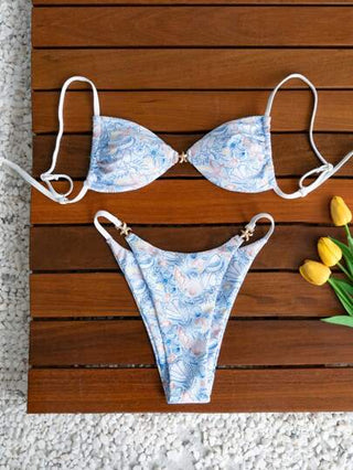 Swim Mod طقم بكيني مكون من حمالات رفيعة مزين بعناصر قشرة البحر وطبعات البحر والعطلات الصيفية للنساء