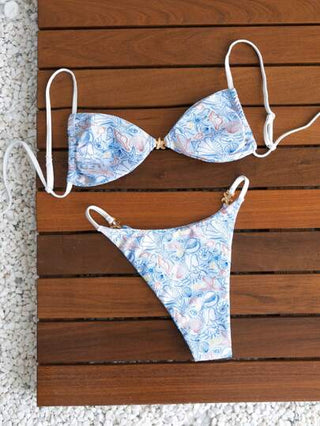 Swim Mod طقم بكيني مكون من حمالات رفيعة مزين بعناصر قشرة البحر وطبعات البحر والعطلات الصيفية للنساء