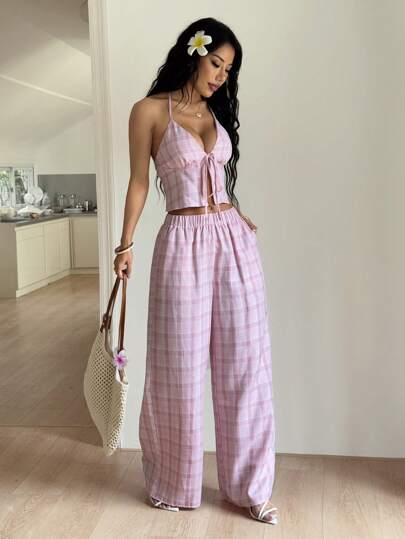 PETITE طقم للنساء يتكون من كامي بحمالات سباغيتي بنقشة المربعات، وبنطلون مستقيم فضفاض، مناسب للربيع والصيف