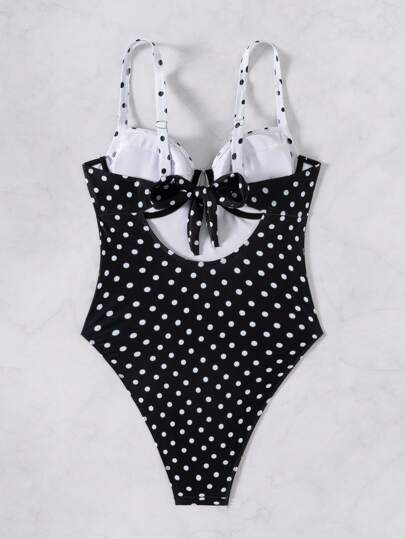 Swim Chiccia ملابس سباحة نسائية ذات حمالات واسعة ذات بقع سوداء وبيضاء قطعة واحدة بنمط ترقع بأطقم عباءة مشغولة بأشرطة معدنية مناسبة للشاطئ والعطلات الصيفية