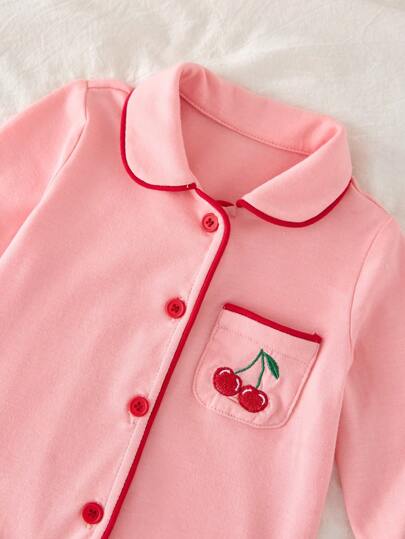 SHEIN طقم رومبر ولباس نوم للمولود الجديد الفتاة، بنطلون طويل أنيق مطرز برسومات الكرز، قطعة واحدة من القطن اللطيف مناسب للبشرة