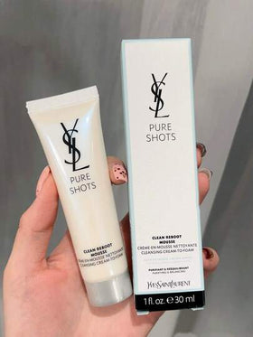 Yves Saint Laurent منظف رغوي تطهيري من سان لوران [حجم صغير] 30 مل / منظف كريمي رغوي / منظف رغوي ، منظف كريمي ، مناسب للبشرة العادية والدهنية والحساسة / إزالة المكياج ، غير مجفف ، تنقية المسام ، توحيد لون البشرة [تغليف عشوائي (نمطان)]