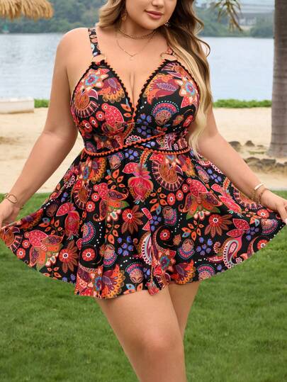 SHEIN CURVE+ فستان بيكيني ذو قطعتين مزخرف بأزهار وكشكشة مقاس كبير للنساء