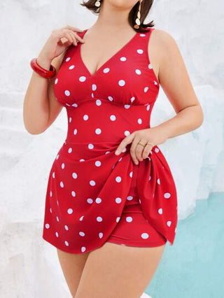 SHEIN Swim Curve مجموعة سباحة تشكل من جزأين بحجم كبير: ملابس علوية تانكيني بطبعة زهور بحمالات سميكة وشورت ، للاستخدام في العطل