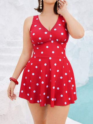 SHEIN Swim Curve مجموعة سباحة تشكل من جزأين بحجم كبير: ملابس علوية تانكيني بطبعة زهور بحمالات سميكة وشورت ، للاستخدام في العطل