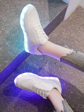 أحذية رياضية كاجوال ذات إضاءة LED من 16 لون قابلة للشحن بمنفذ USB للرجال والنساء والأزواج والطلاب وراقصي الشوارع، تضيء في الظلام ، مناسبة للبالغين ، أحذية مسطحة ، أحذية رياضية بلون أحادي
