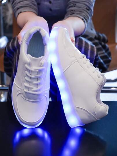 أحذية رياضية كاجوال ذات إضاءة LED من 16 لون قابلة للشحن بمنفذ USB للرجال والنساء والأزواج والطلاب وراقصي الشوارع، تضيء في الظلام ، مناسبة للبالغين ، أحذية مسطحة ، أحذية رياضية بلون أحادي