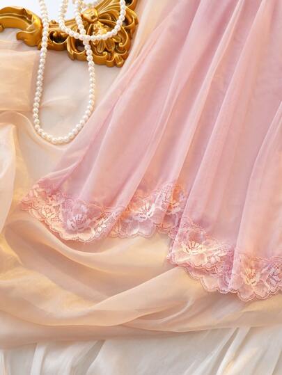 لانجيري حريمي DelicateAllure 3 قطع مجموعة ملابس داخلية للنساء مكونة من فستان شفاف مزين بالدانتيل والريبون وأجراس، سروال جي-سترينج وطوق عنق، بتصميم عفيف وجذاب