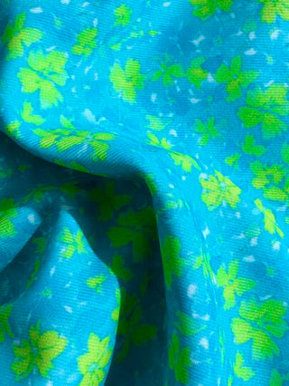 Swim Mod مجموعة بكيني نسائية صيفية مثيرة مع سيقان رفيعة وطبعات عشوائية مزينة بالزهور واللؤلؤ، سوبرباتوم وأعلى قطعتين