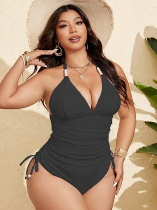 Swim Lushoire بدلة سباحة للمرأة ذات الحجم الكبير 2 قطعة، من نسيج خاص، فستان مزين بطوق هالتر، فتحة V عميقة في الرقبة، قطع داخلي قابل للفك، سروال عالي الخصر مربوط من الجانبين وبقصة مجعدة مثلثية، بلباس سباحة أنيق وملائم للاسترخاء في الشاطئ