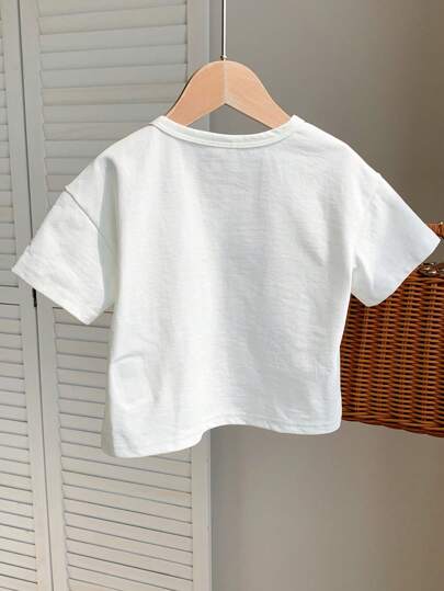 SHEIN ملابس علوية قصير الأكمام كنزة مريح وجميل بنمط كرتوني حيواني ثلاثي الأبعاد، مناسب للأطفال الصبيان والبنات، يصلح للارتداء اليومي والرياضة واللعب والحفلات والتصوير الفوتوغرافي وخلال الربيع والصيف