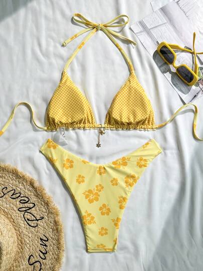 Swim Mod مجموعة بكيني مثير، 2 قطعة/طقم، نقشة أزهار عشوائية ذهبية على صدرية هلتر ثلاثية وسروال سباحة مقطع عالٍ، باللون الأصفر، للاستخدام الصيفي والعطلات