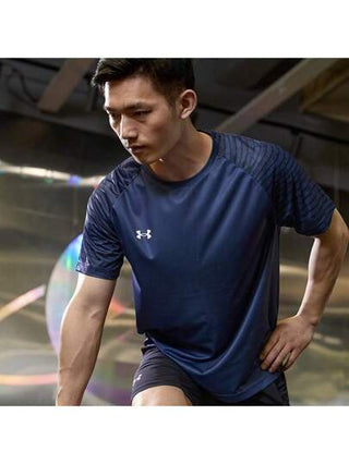 Under Armour بلوزة كاجوال رياضية للرجال والنساء، موديل صيف 2025 جديد للتدريب على كرة القدم والركض واللياقة البدنية، قصيرة الأكمام، قماش تنفس، 24500509-408