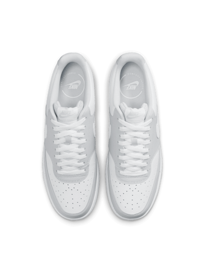 Nike أحذية رياضية رمادية وبيضاء غير قابلة للانزلاق ومريحة وقوية للرجال HM9862-002