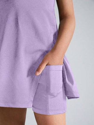 ملابس رياضية أطفال طقم فستان رياضي للبنات الصغيرات مع شورت أمان مدمج، بلا أكمام، مرن ومريح، تصميم تنورة مزخرفة مناسب للتنس والريشة الطائرة والرقص والجري والأنشطة الرياضية الخارجية، صيفي