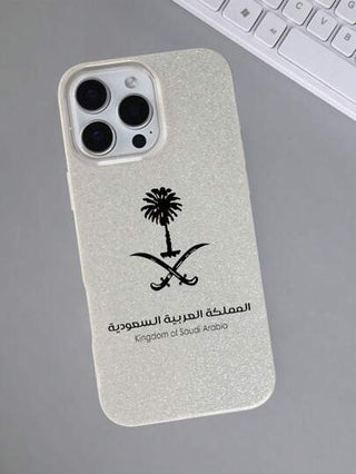 حالة حماية جليتر ذات نمط بسيط بالنص العربي السعودي 1 قطعة، واقي هاتف بطباعة زهرة الليلي الواقعية لامعة، غطاء حماية شخصي كامل للهاتف ذو تصميم أنيق وشاح، متوافق مع آيفون 16/11 برو/7/16 برو ماكس/15/12 ميني/15 برو/14/13/12/11/XR/7 بلس/8 بلس/برو/ماكس/ميني/X