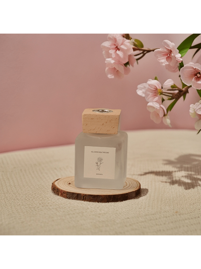 مجموعة موزع عطر بلا لهب (1 زجاجة زيت أساسي + 5 عصي معطرة), 4 روائح من مستخلصات نباتية طبيعية، موزع عطر ديكور المنزل، منعش دائم للغرف والمكاتب وغرف المعيشة والحمام، هدية مثالية لأعياد الميلاد وعيد الميلاد
