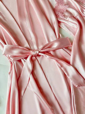 SilkySpell 5 قطع/مجموعة ملابس نوم للنساء، تتكون من: ملابس علوية كامي مطرز، شورت، بنطلون، فستان نوم، وردة مربوطة بحزام، مصنوعة من الحرير الصناعي، ملابس خريف وشتاء