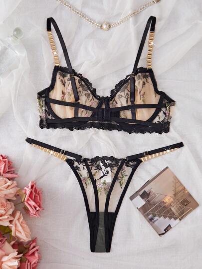 SHEIN Esselle مجموعة ملابس داخلية مثيرة للنساء 2 قطعة (صدرية وسراويل) مطرزة بالورود على حرير مع سلسلة زخرفية