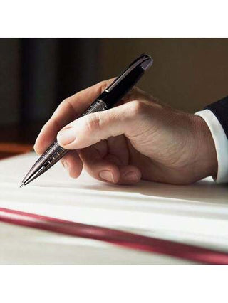 قلم حبر جاف ذو نهاية معدنية باللون الأسود والذهبي الوردي هدية فاخرة مع غلاف جلدي مع نص/اسم لعملاء VIP في الأعمال التجارية